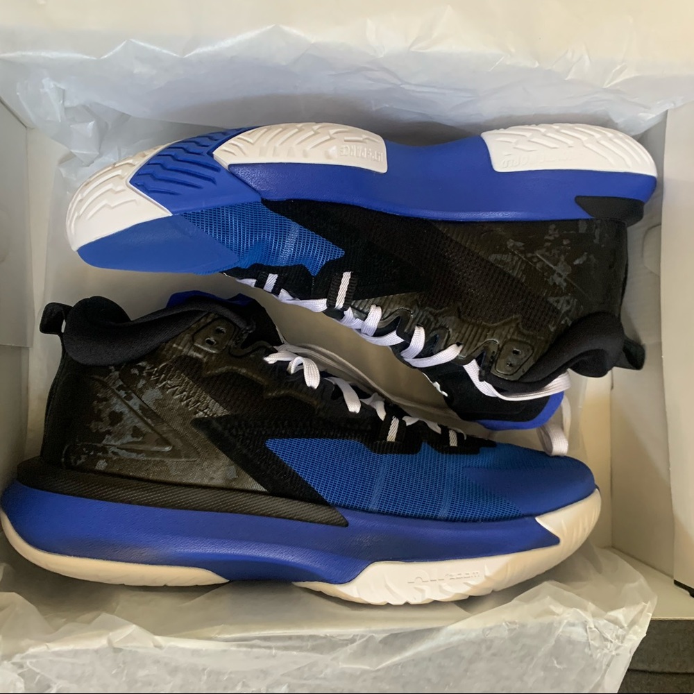JORDAN ZION 1 Air Jordans Zion Williamson size M10/W12.5